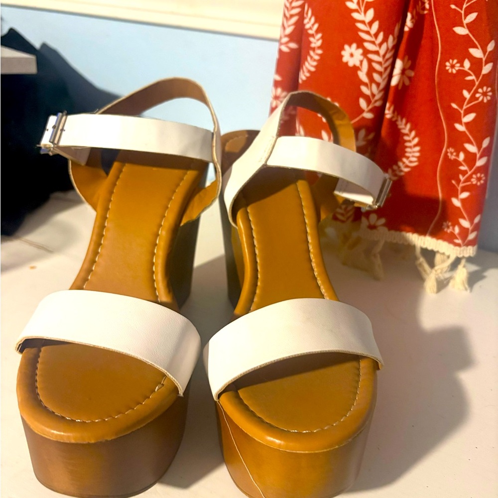 New without tags-Forever 21 Wedges